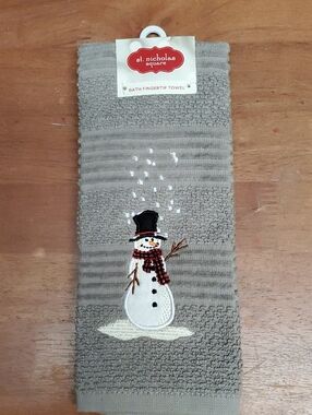 St. Nicholas Square Bath Fingertip Towel Snowman